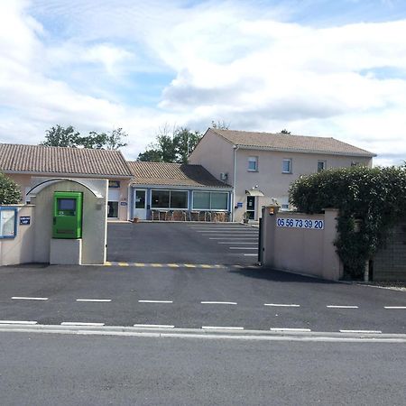 Tour Hotel Lesparre-Médoc Exterior photo
